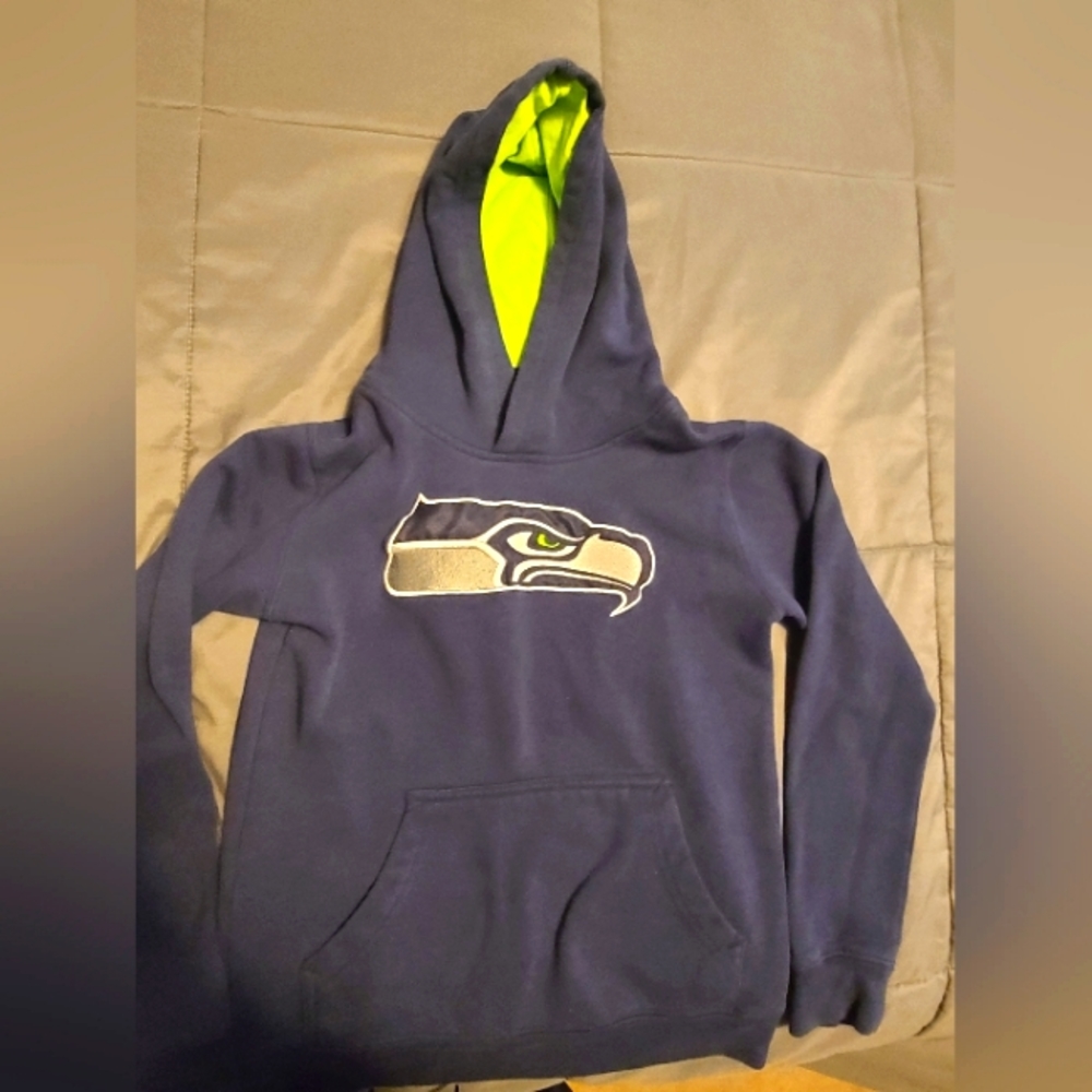 Seatle Seahawks Hoodie-Boys Age 6-9